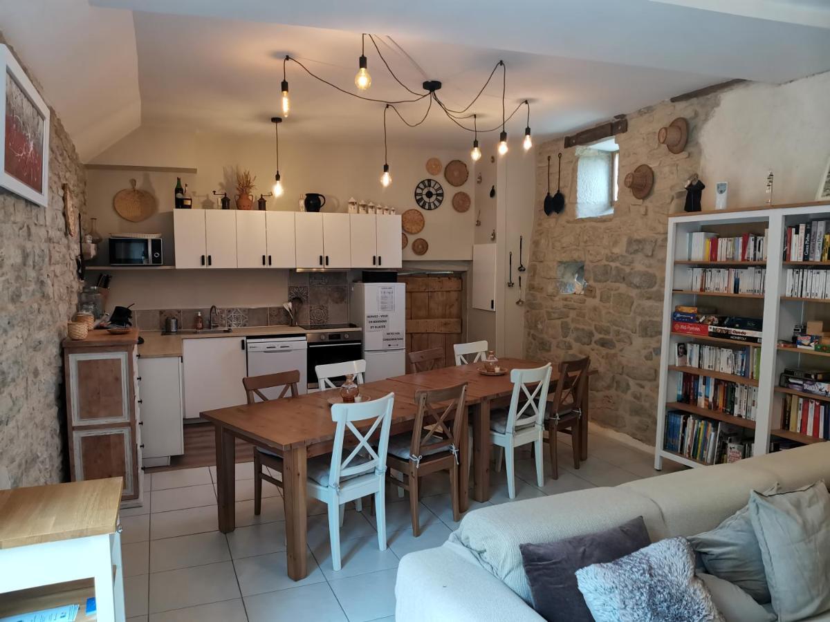 Bed and Breakfast Le Mas De Carrie Parisot  Экстерьер фото