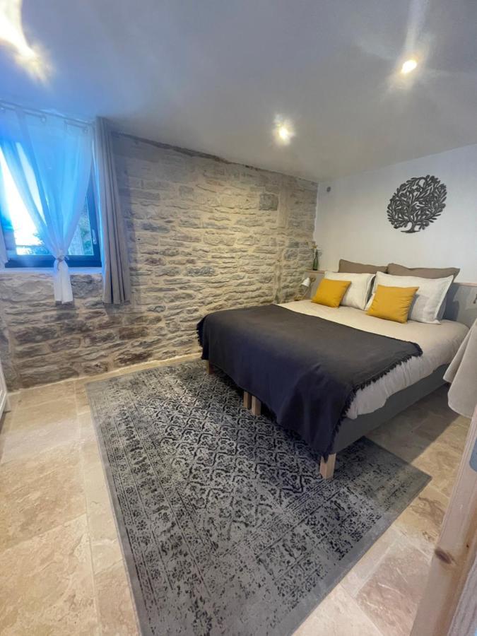 Bed and Breakfast Le Mas De Carrie Parisot  Экстерьер фото